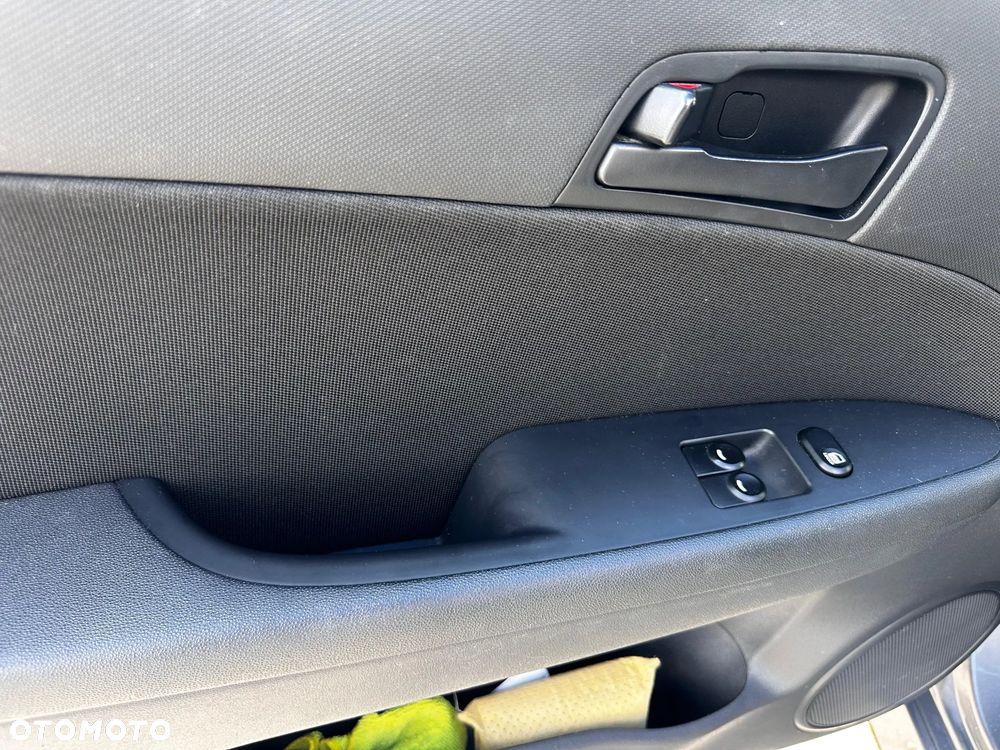 Hyundai i30 1.4 Blue Comfort - 19
