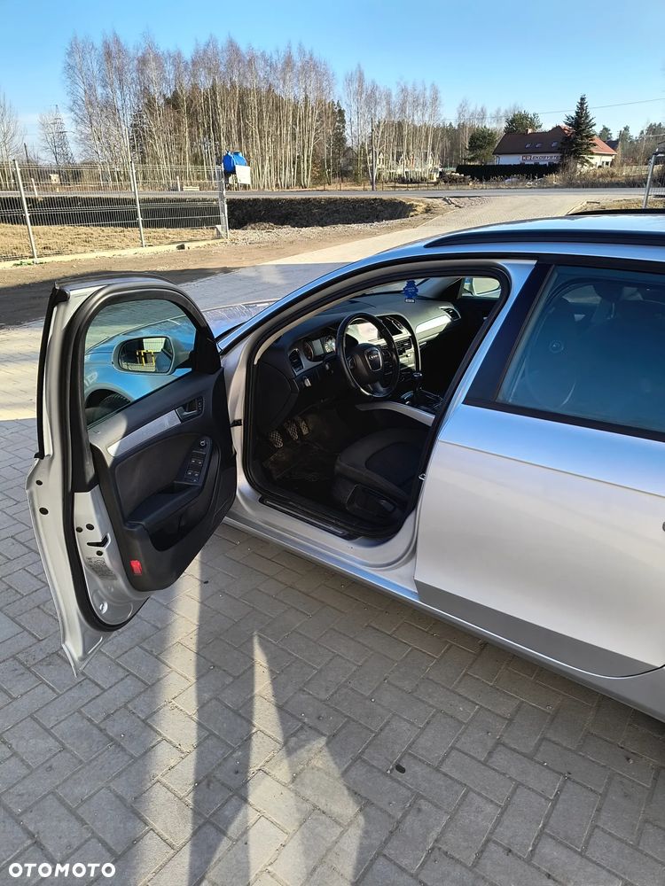 Audi A4 Avant 2.0 TDI DPF Attraction - 12