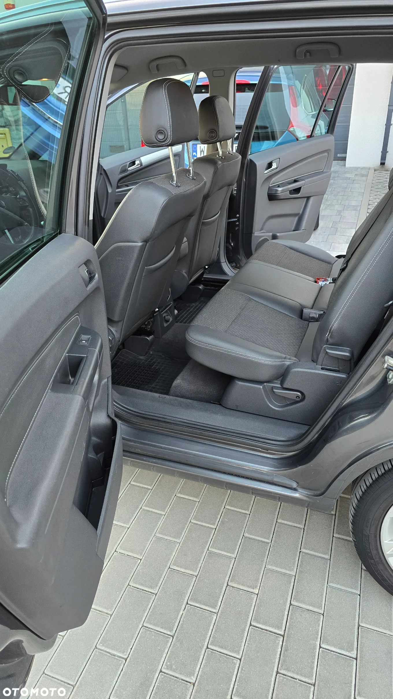 Opel Zafira 1.8 Essentia - 11