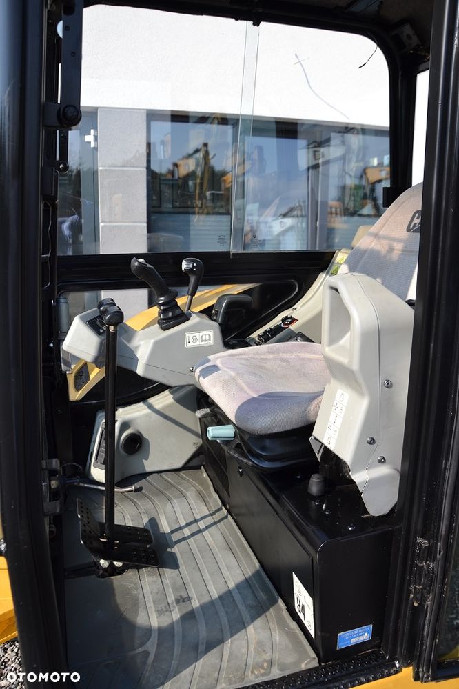 Caterpillar 302.5 - 19