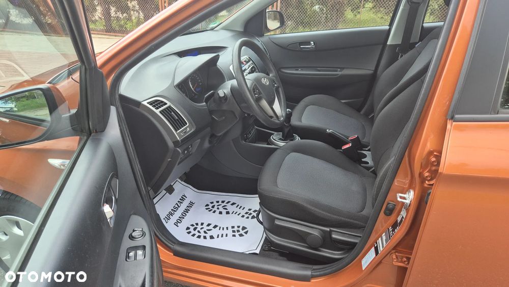 Hyundai i20 1.25 Classic + - 14