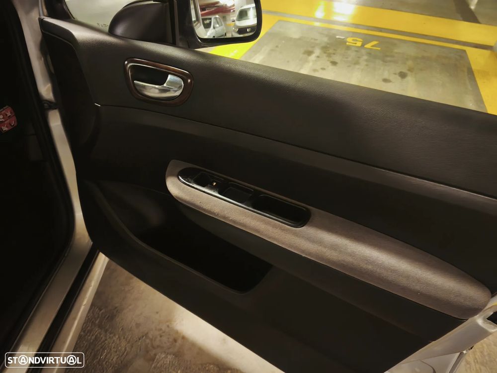Peugeot 307 1.4 HDi XT - 12