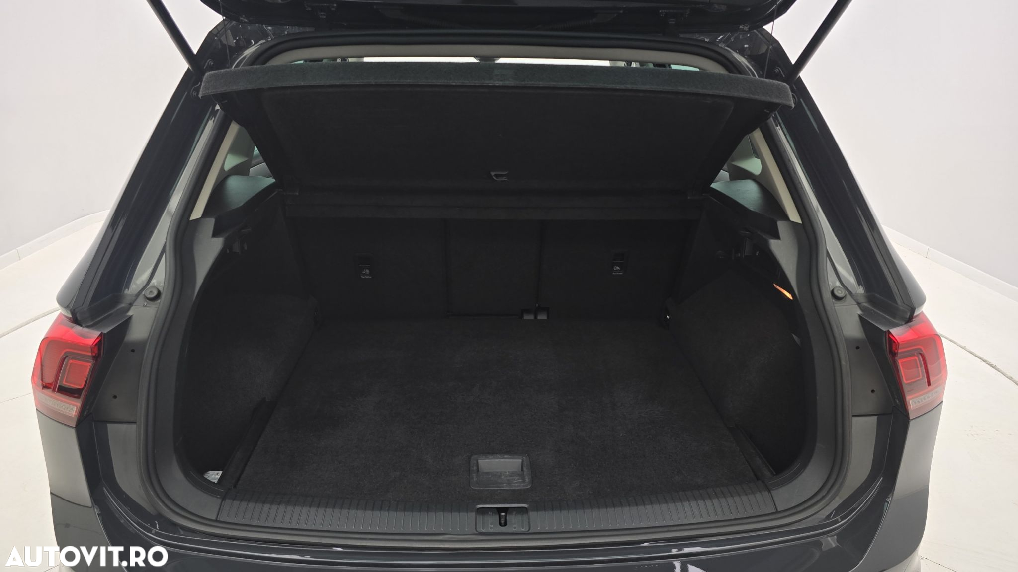 Volkswagen Tiguan 2.0 TDI 4Mot DSG Comfortline - 25