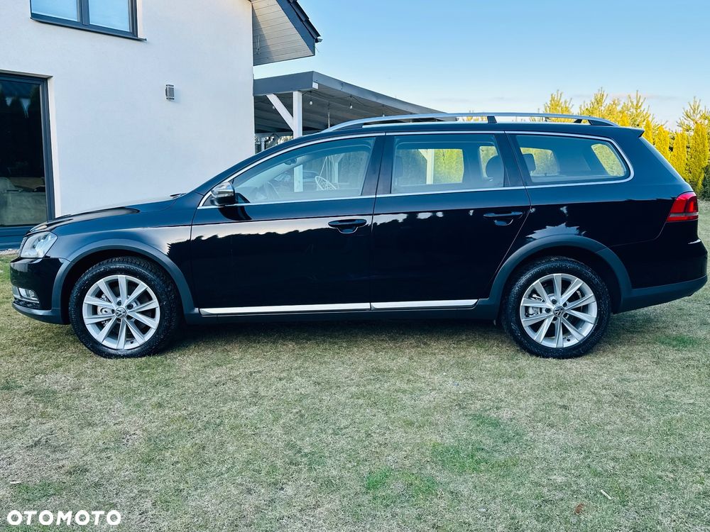 Volkswagen Passat 2.0 TDI DPF Highline - 13