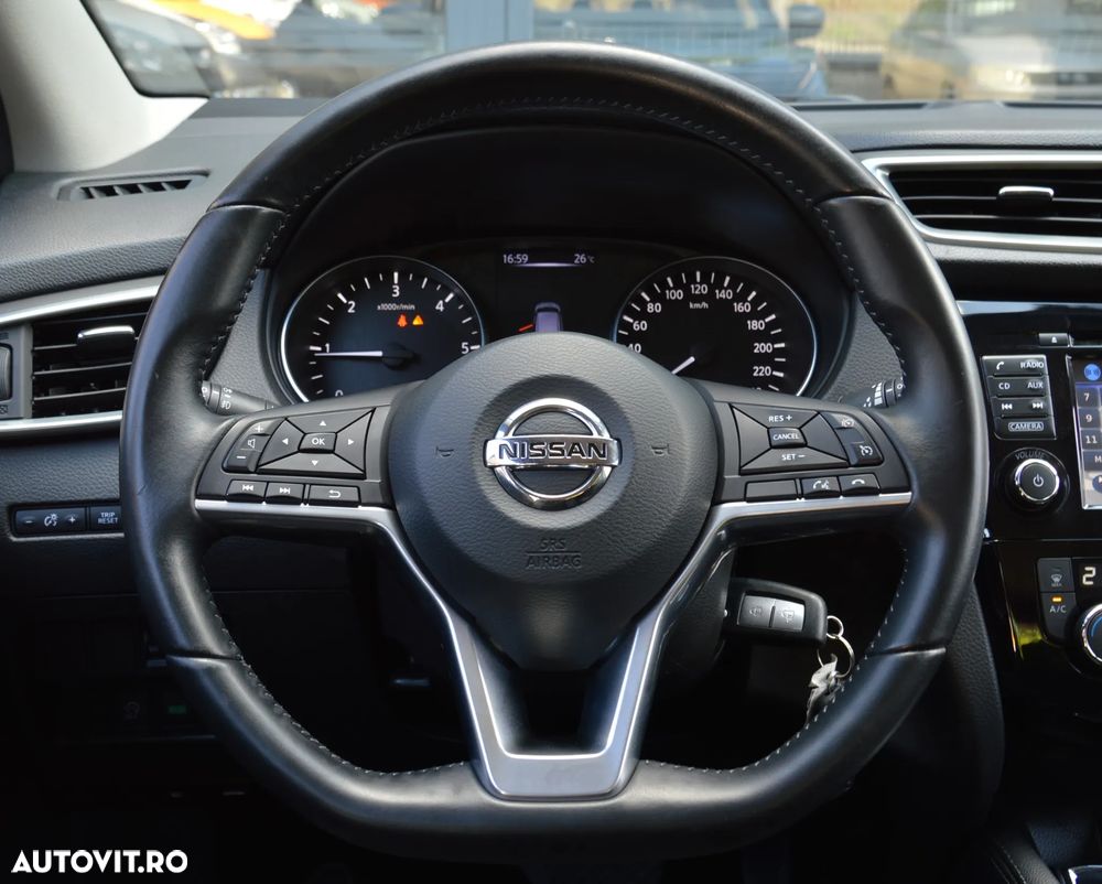 Nissan Qashqai 1.6 DCI Xtronic ACENTA - 24