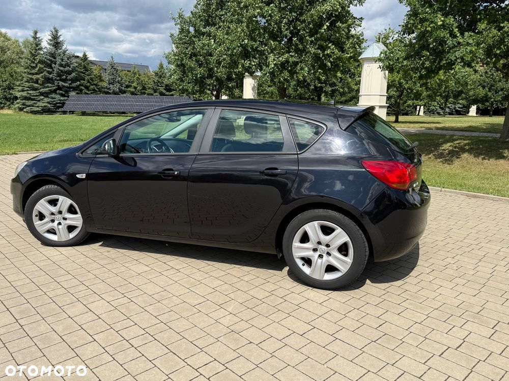 Opel Astra 1.7 CDTI - 16