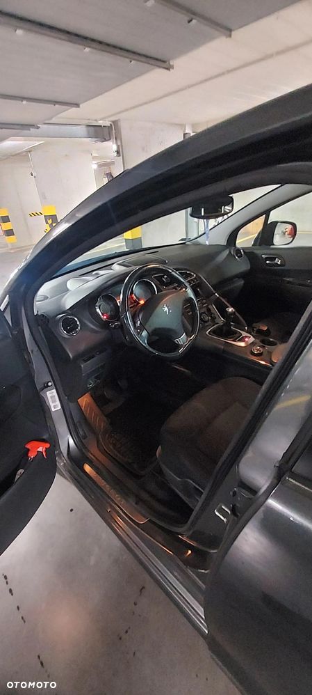 Peugeot 3008 1.6 Premium+ - 9