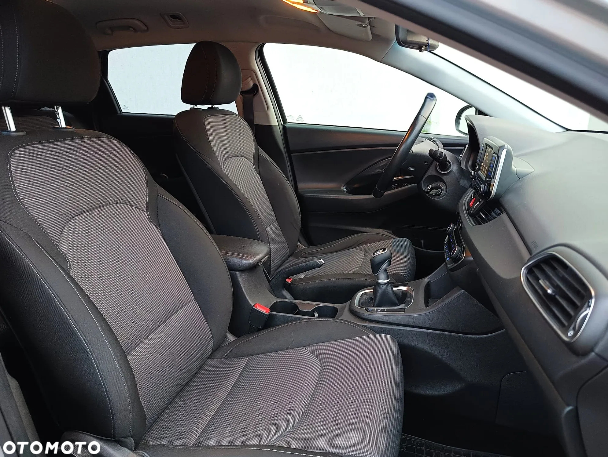 Hyundai i30 1.0 T-GDI GPF Classic + - 26