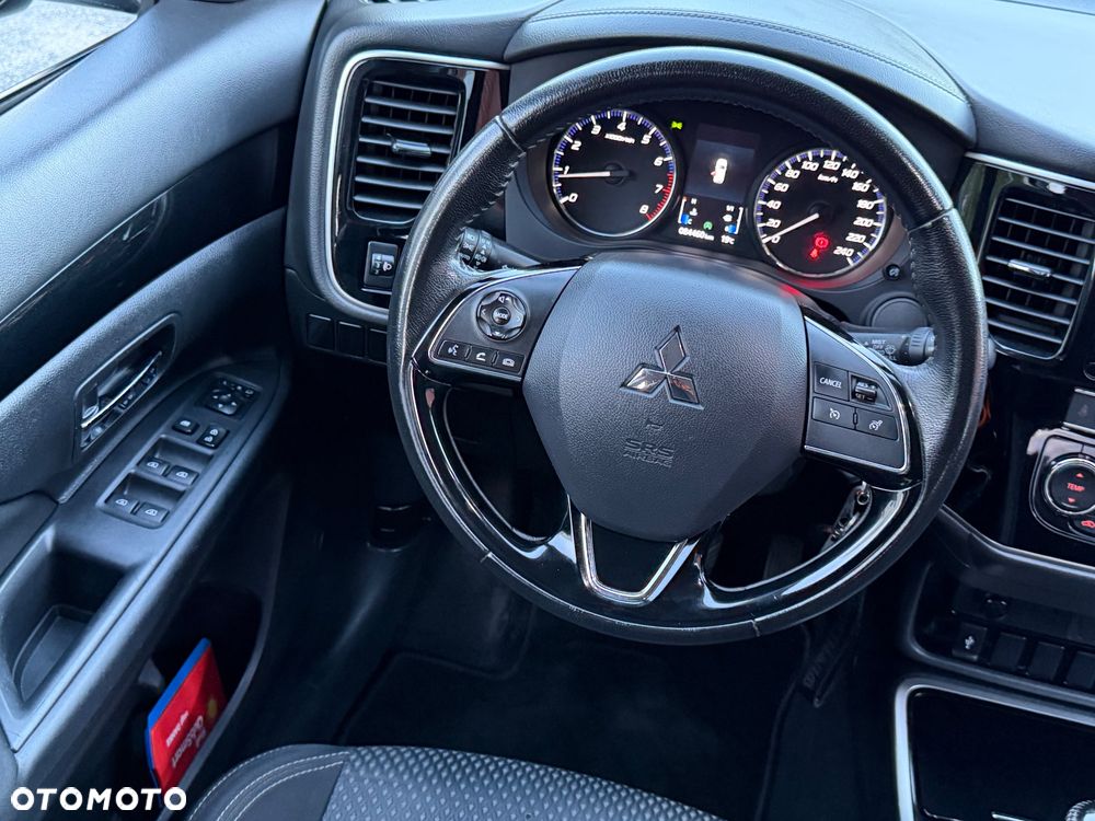 Mitsubishi Outlander 2.0 2WD Diamant - 20