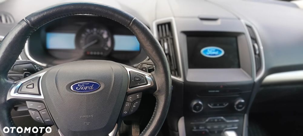 Ford Edge - 16