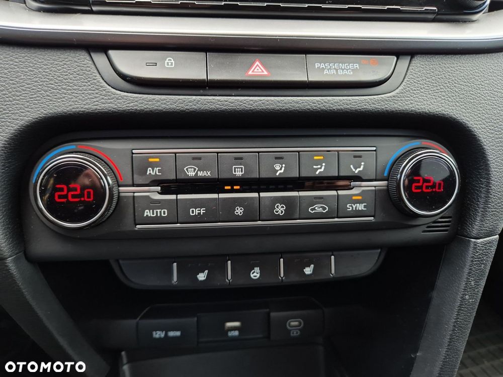 Kia Ceed 1.5 T-GDI M DCT - 22