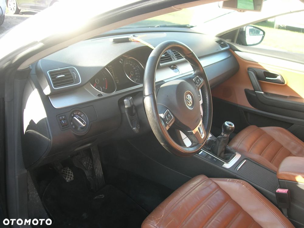 Volkswagen Passat CC 2.0 TDI DPF BMT - 11