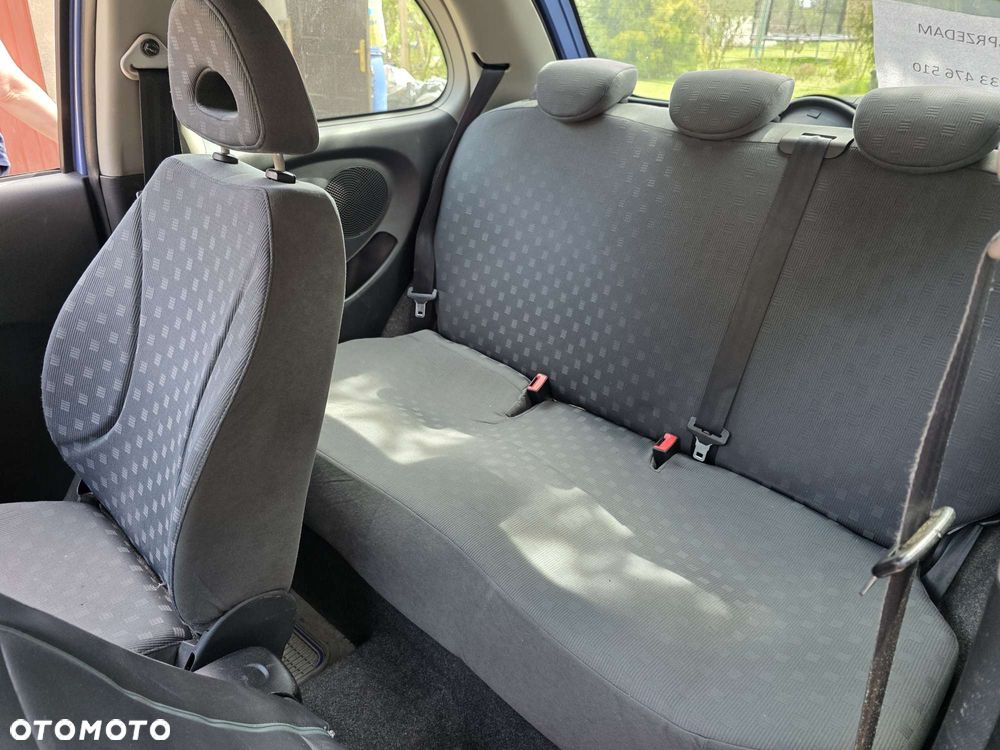 Nissan Micra - 10