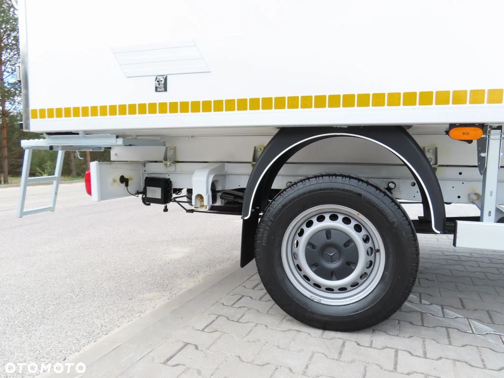 Mercedes-Benz Sprinter 317 CDI 170 KM Chłodnia -32 st.C 8.E.Palet IGLOOCAR 4230 mm Boczne Drzwi, Agregat Thermo King V200 MAX, Rozstaw Osi 4325 mm, Ładowność 910 Kg, GWARANCJA FABRYCZNA,  Stan Wizualny I Techniczny NOWY Tak Jak Z Taśmy Produkcyjnej Gotowy Dostępny OKAZJA POLECAM - 12