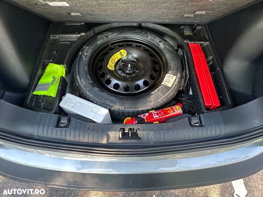 Ford Kuga 1.5 EcoBlue A8 FWD Trend - 11