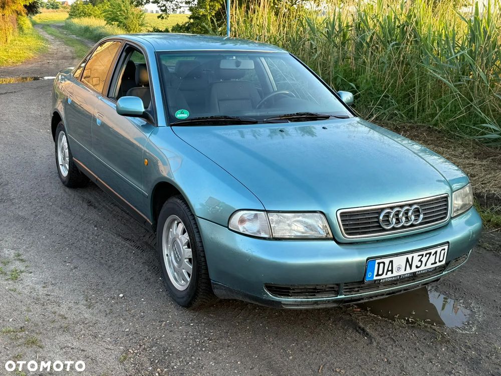 Audi A4 Avant - 1