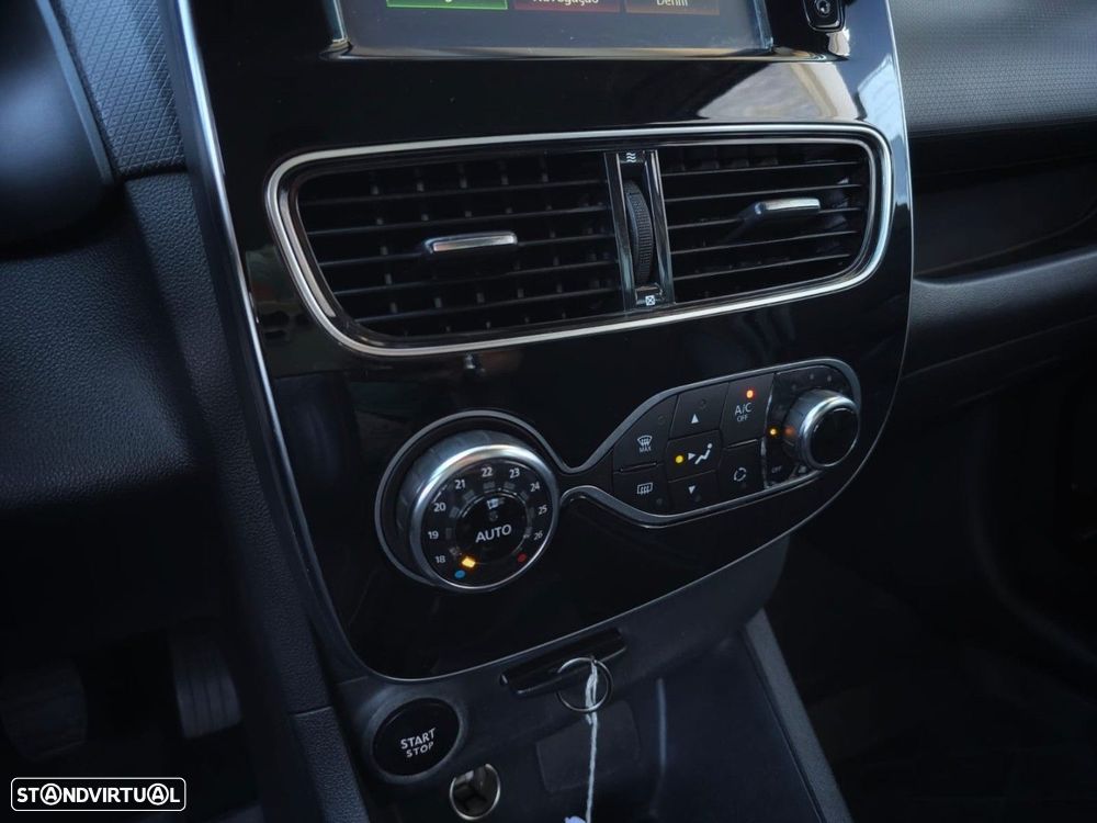 Renault Clio Sport Tourer dCi 90 Limited - 22