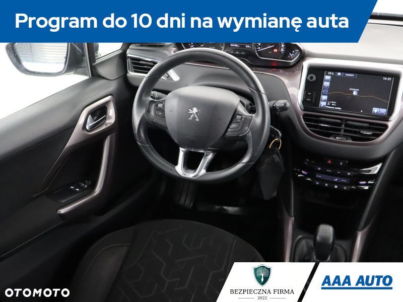 Peugeot 2008 - 9