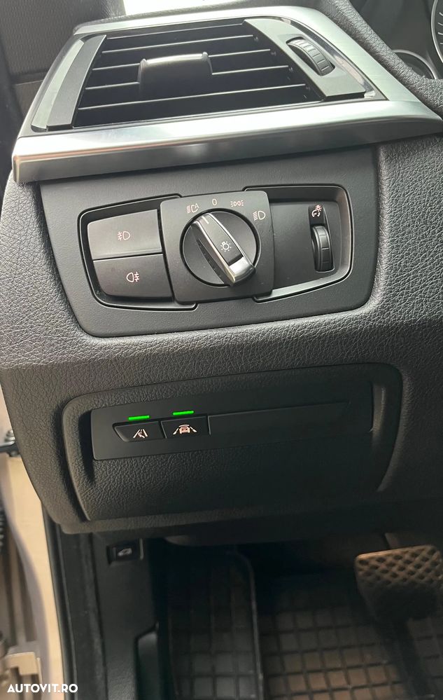 BMW Seria 3 328i xDrive Aut. Sport Line - 10