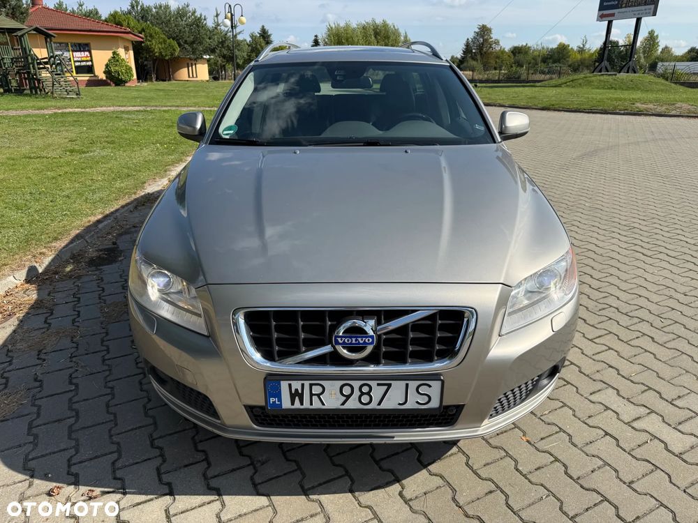 Volvo V70 2.0T Powershift Momentum - 8