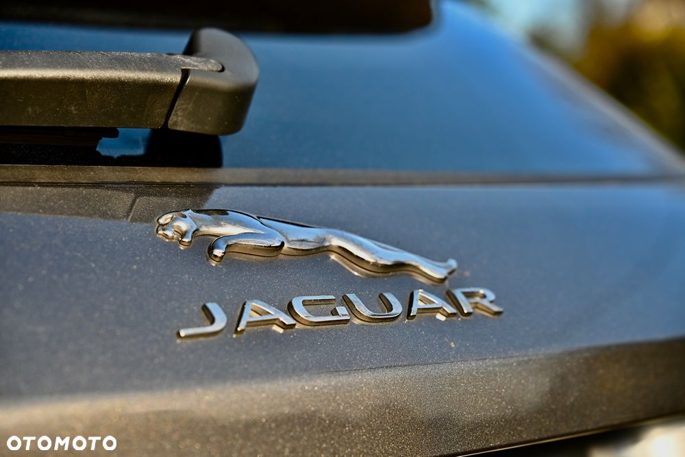 Jaguar F-Pace - 7
