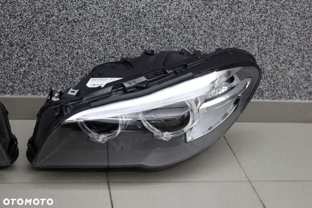 BMW 5 F10 F11 LIFT LCI BI-XENON LAMPA PRZÓD - 2