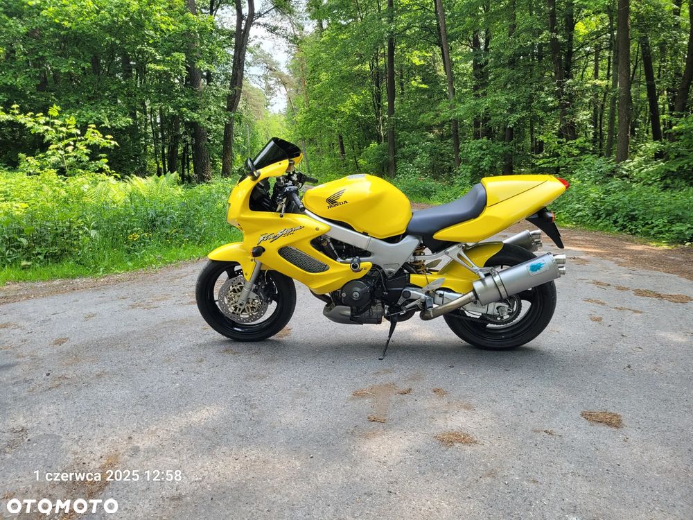 Honda VTR - 3