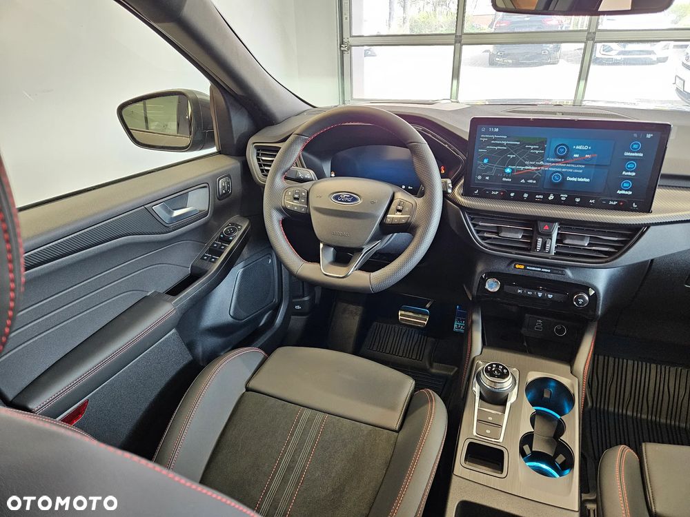 Ford Kuga 2.5 FHEV FWD ST-Line X - 21