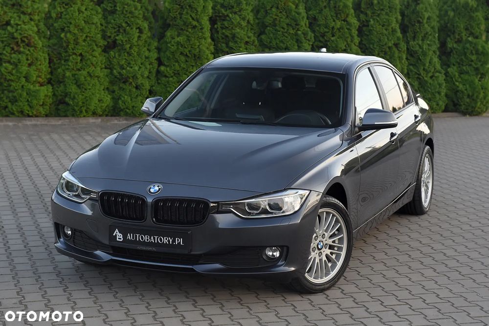 BMW Seria 3 316i - 4