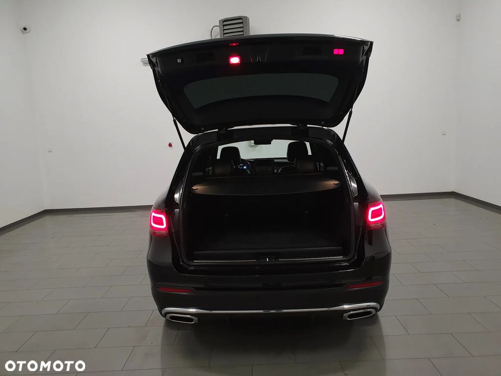 Mercedes-Benz GLC 300 de 4Matic 9G-TRONIC AMG Line Plus - 5