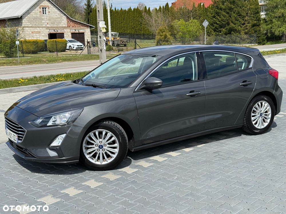Ford Focus 1.5 EcoBlue Start-Stopp-System TITANIUM DESIGN - 4