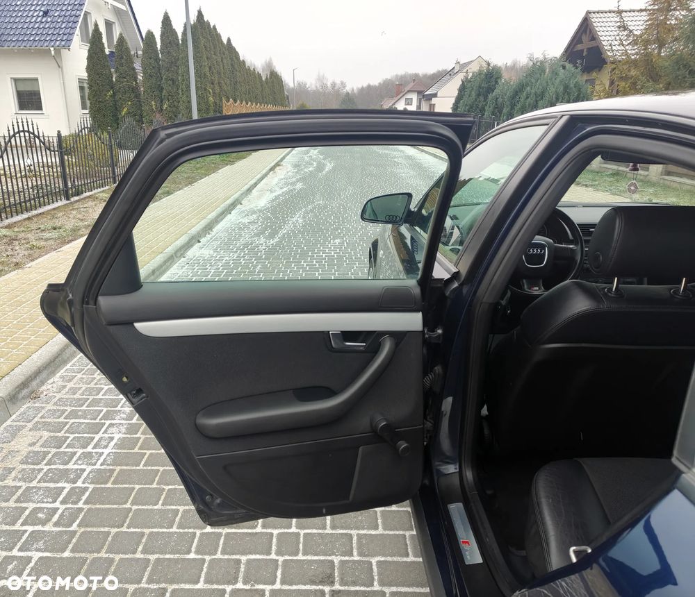 Audi A4 Limousine 2.0 TDI DPF - 25