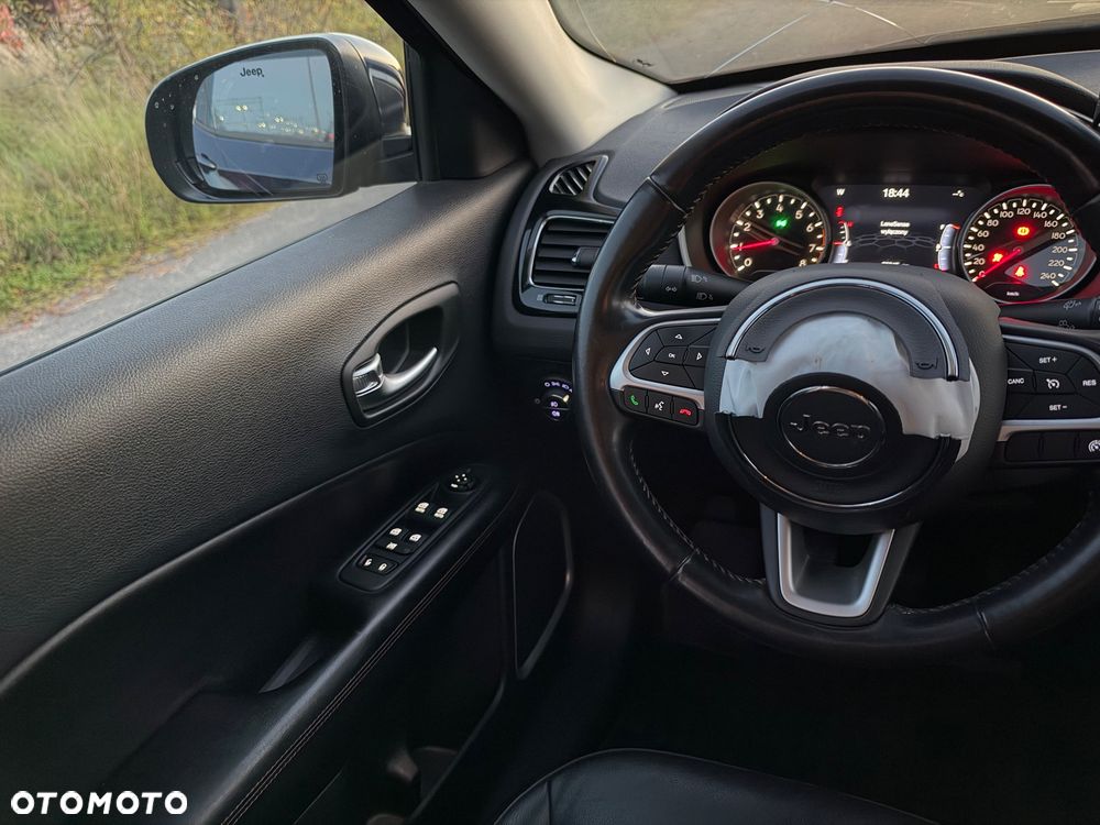 Jeep Compass 1.4 TMair Limited FWD S&S - 37