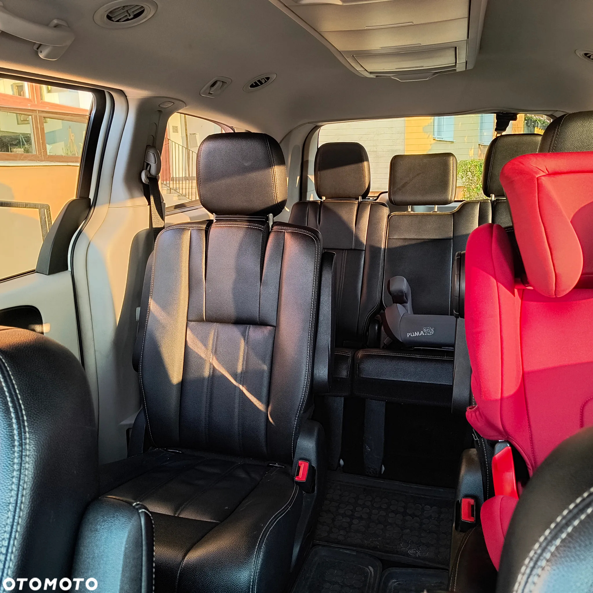 Dodge Grand Caravan - 14
