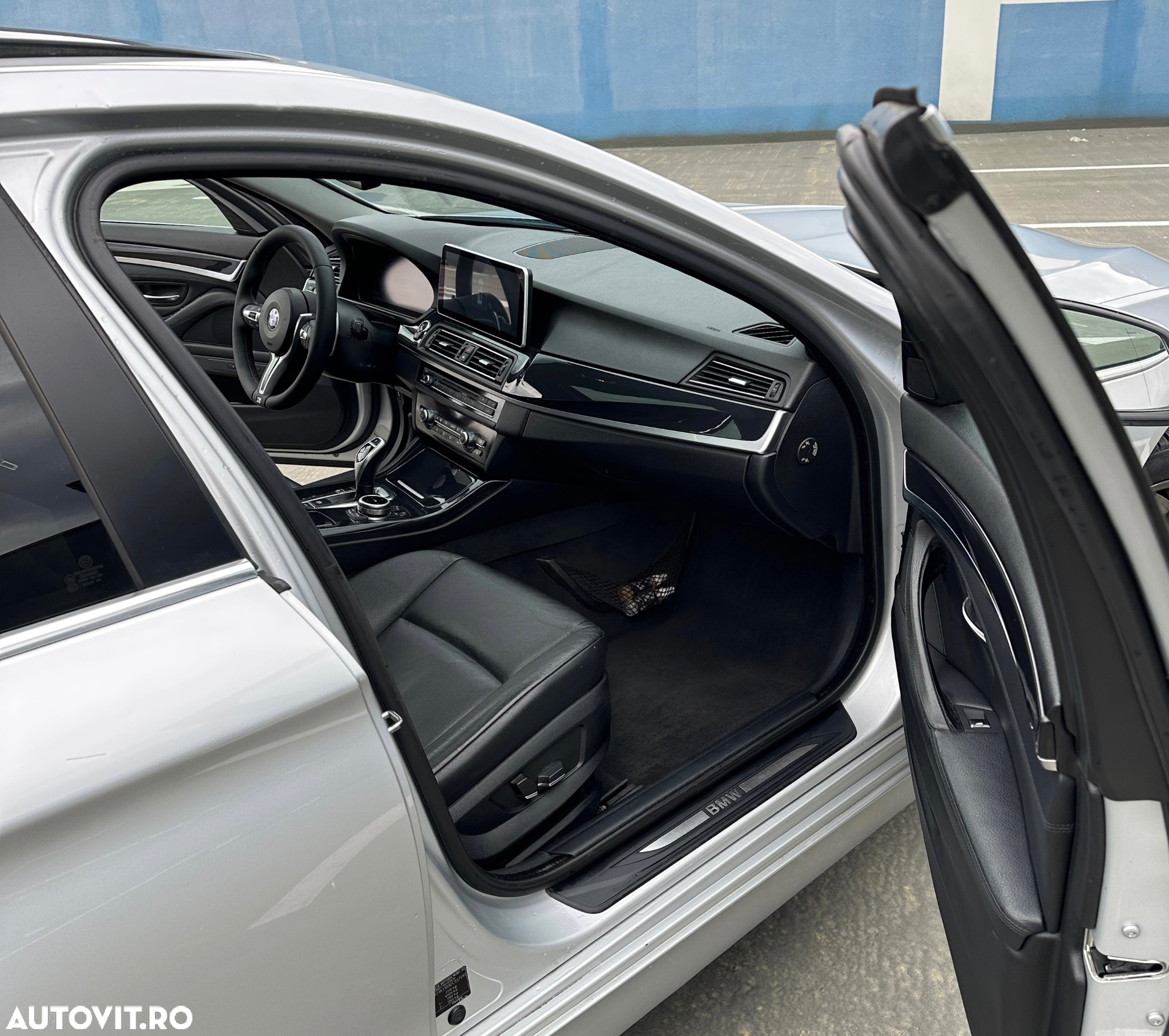 BMW Seria 5 525d Aut. - 6