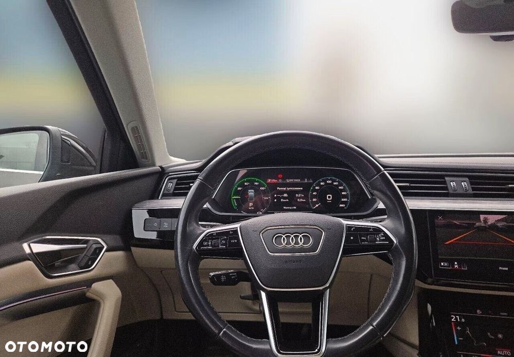Audi Q8 e-tron 55 114kWh Quattro S Line - 10