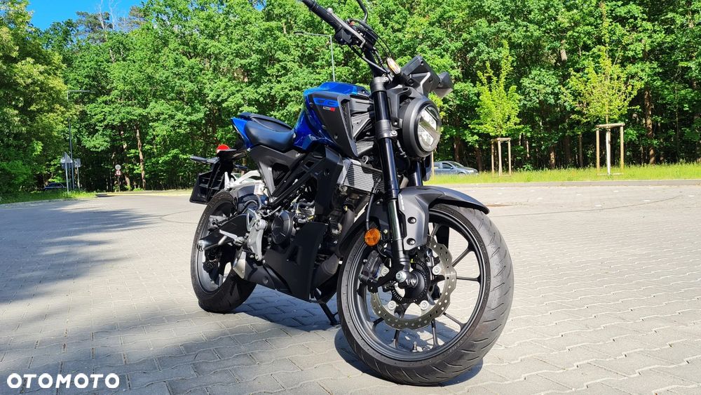 Honda CB - 1