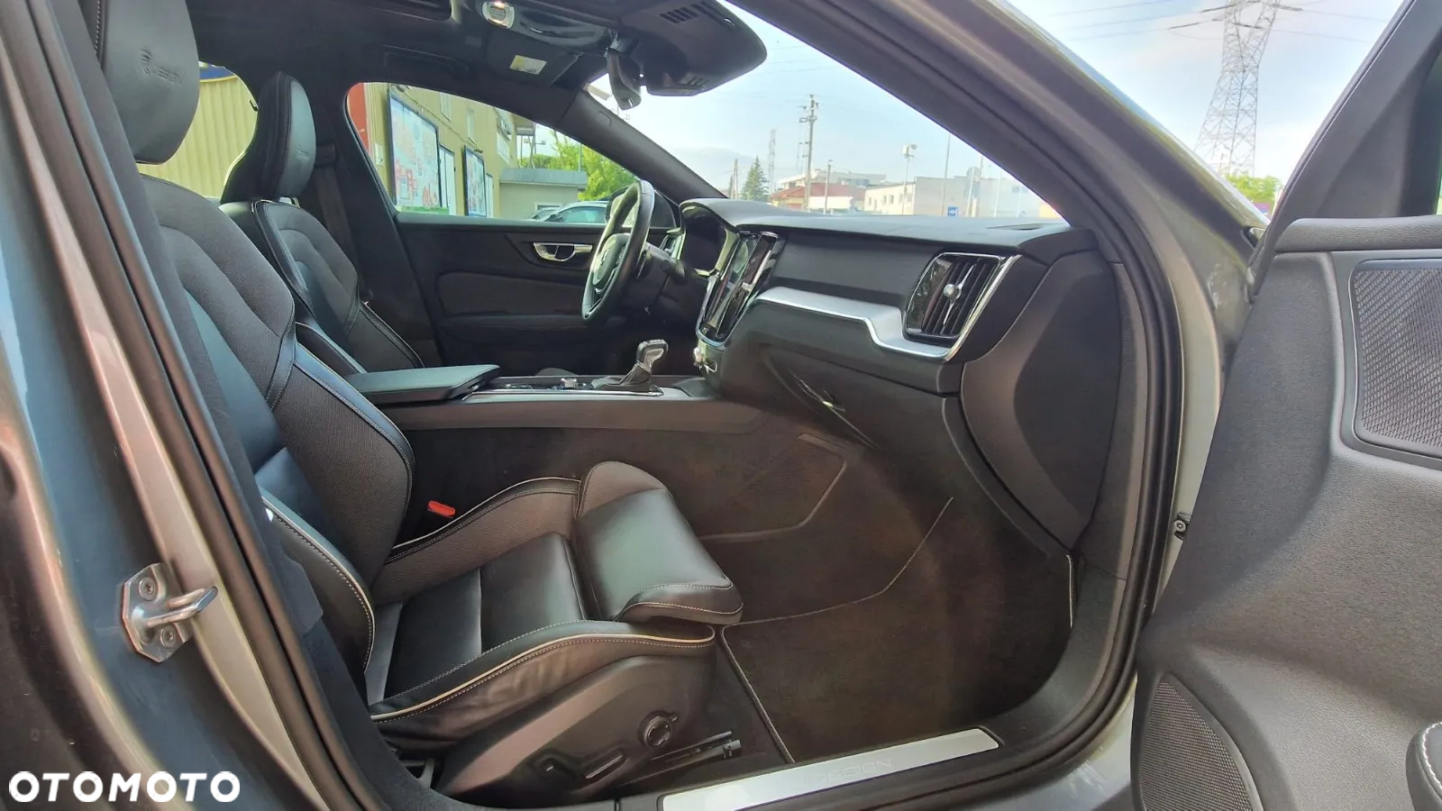 Volvo S60 T6 AWD R-Design - 26