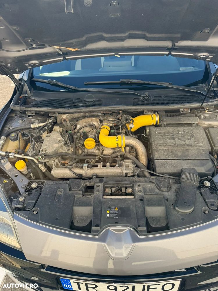 Renault Megane RS 2.0 16V - 9