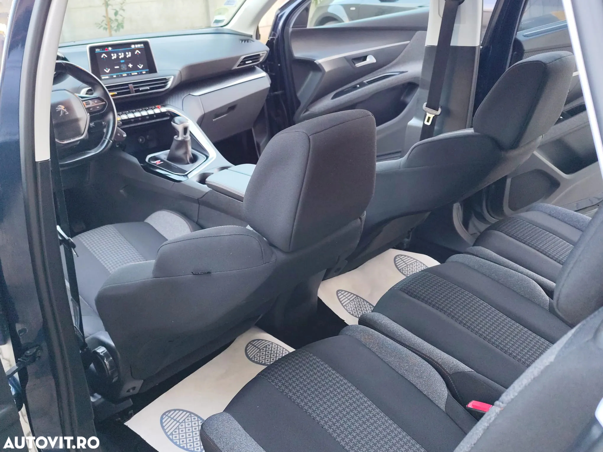Peugeot 5008 - 6