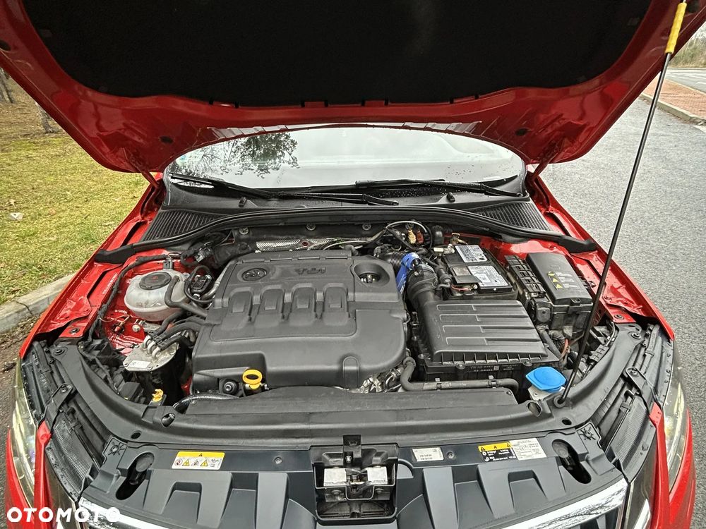 Skoda Octavia Scout 2.0 TDI 4x4 DSG - 11