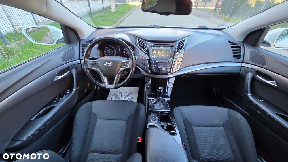 Hyundai i40 Kombi 1.7 CRDi DCT Premium - 8