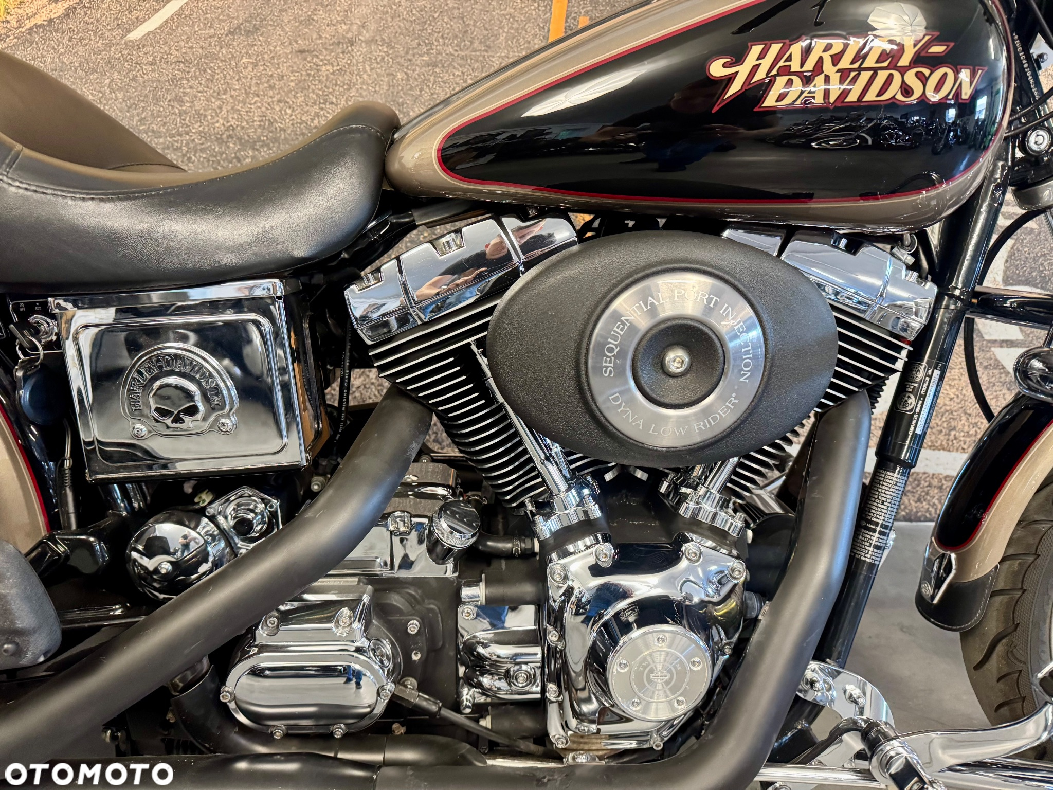 Harley-Davidson Dyna Low Rider - 11