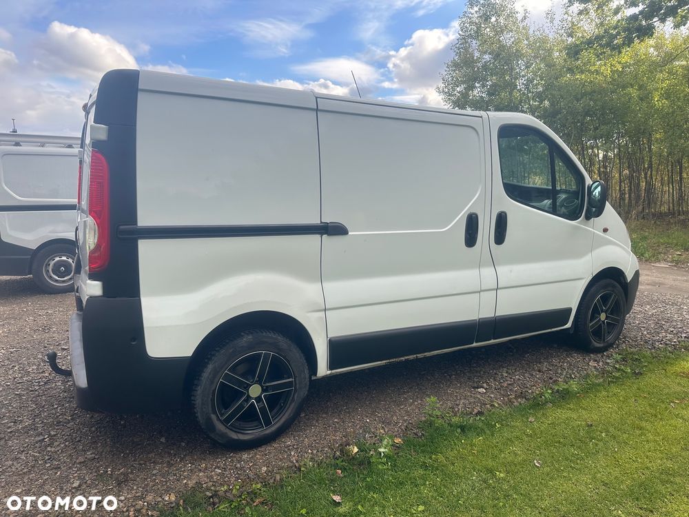 Opel Vivaro - 6