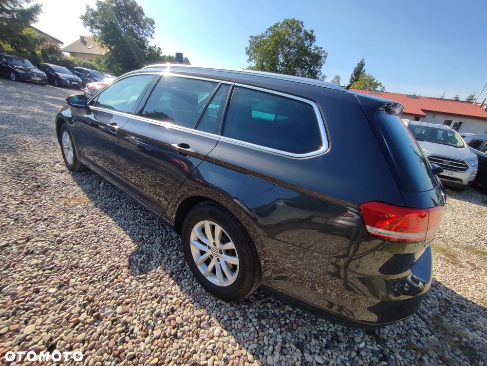 Volkswagen Passat 2.0 TDI (BlueMotion Technology) Highline - 4