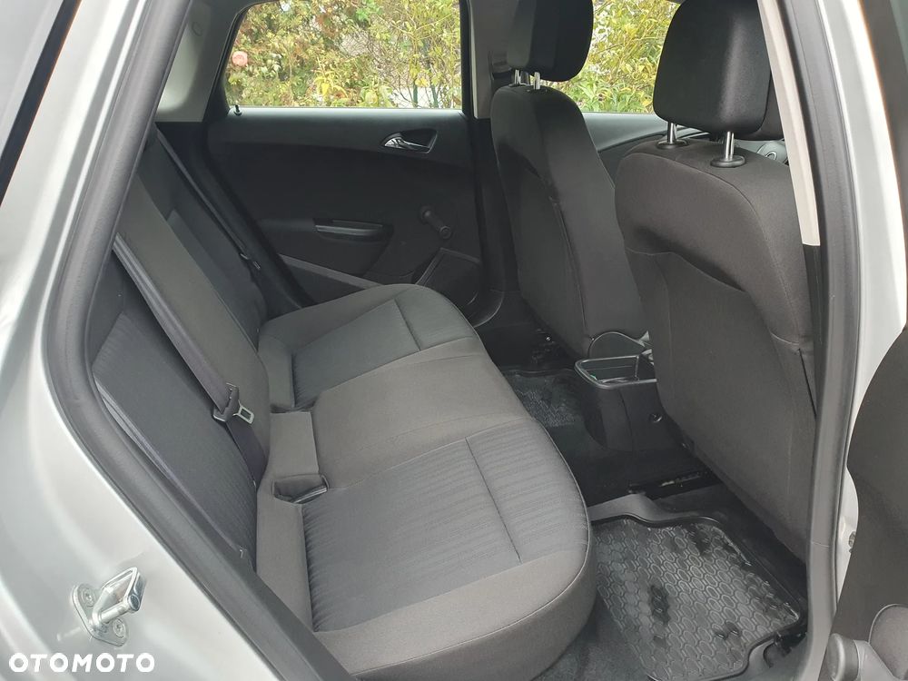 Opel Astra IV 1.4 T Active - 18