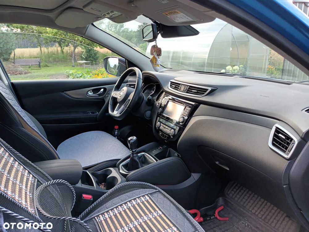 Nissan Qashqai 1.5 dCi N-Connecta - 9