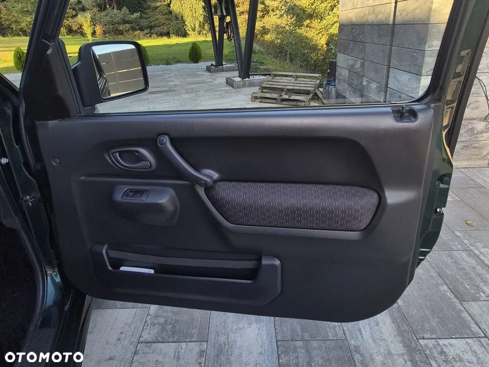 Suzuki Jimny - 11