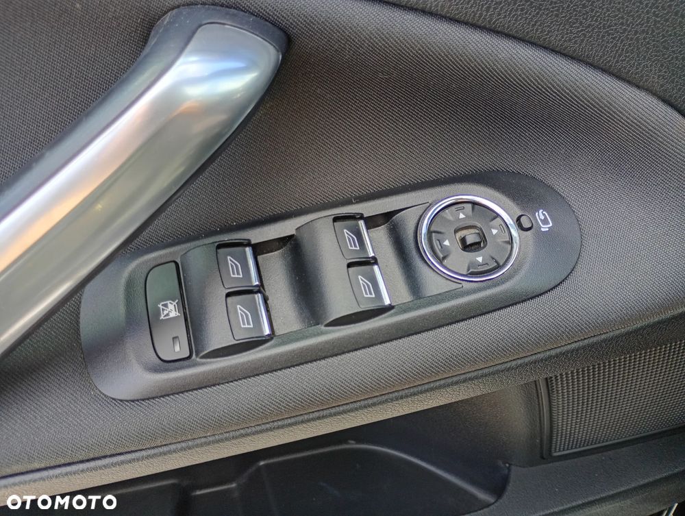 Ford Mondeo - 7