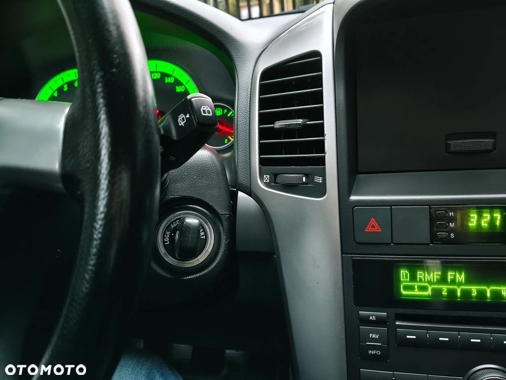 Chevrolet Captiva 2.4 2WD 5 Sitzer LS - 33